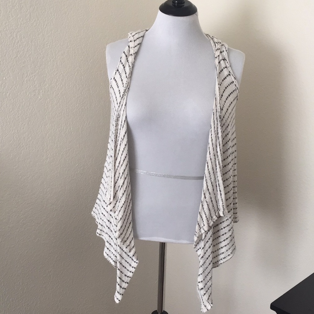 American Rag Sleeveless Over-piece with Hood- Size 0X